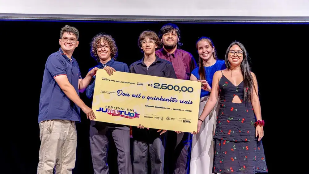 Festival da Juventude lança antologia com 24 textos de jovens