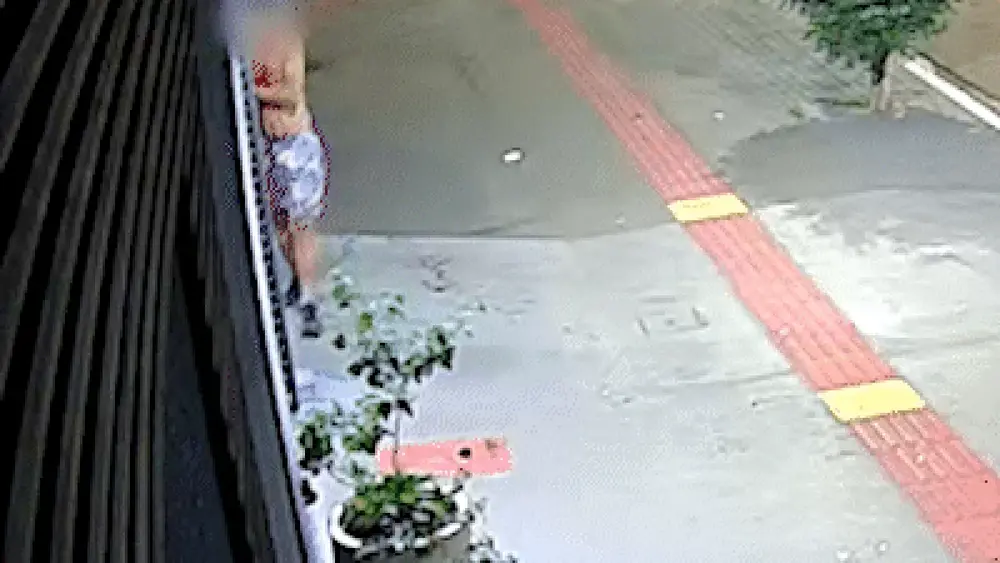 Homem corre sangrando por uma quadra e morre após facada em Campo Grande