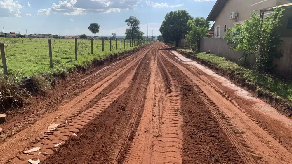 Ivinhema recebe R$ 4 milhões para estradas vicinais