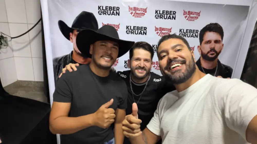 Kleber e Ruan gravam 1º DVD em clima de boteco no Tiradentes