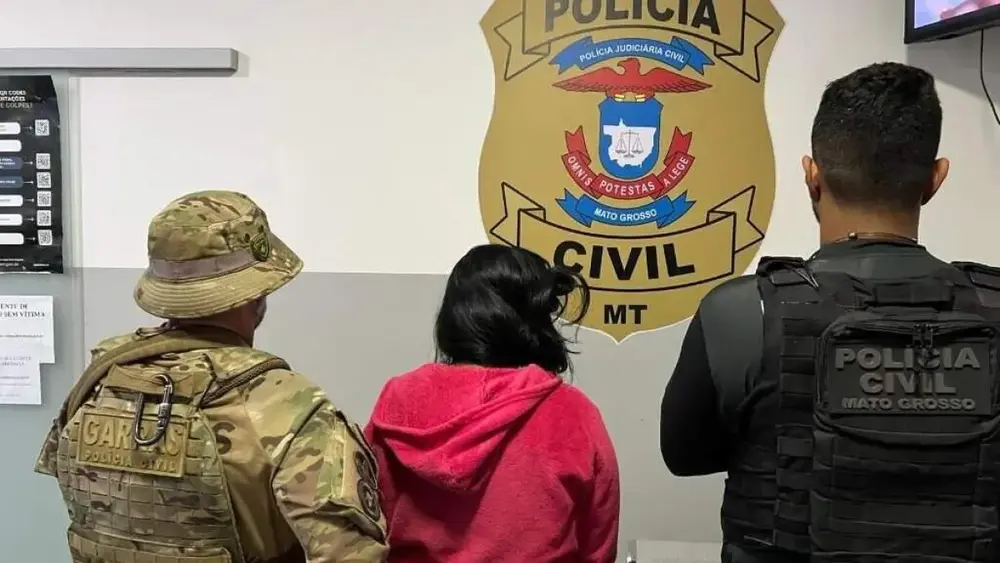 Mulher presa no MT por envolvimento em três execuções