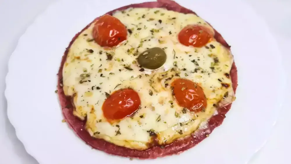 Pizza de beterraba: receita saudável e vibrante