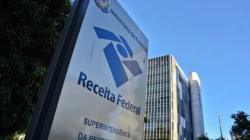 Receita adia reforma tributária para parte das notas fiscais