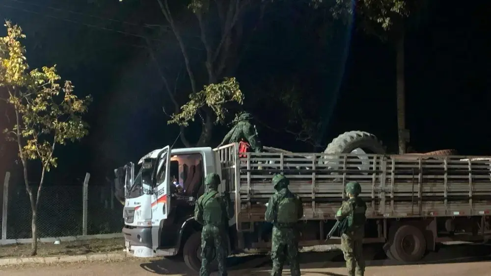 Soldado e ex-PM presos com haxixe alegam que pensavam transportar celulares